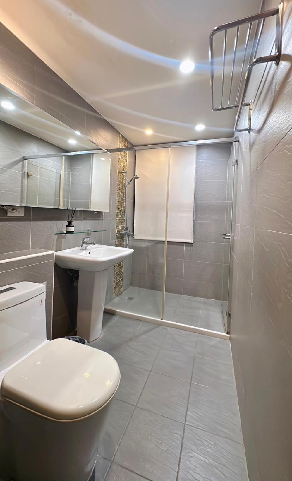 Crystal City Hotel Чжунлі Екстер'єр фото