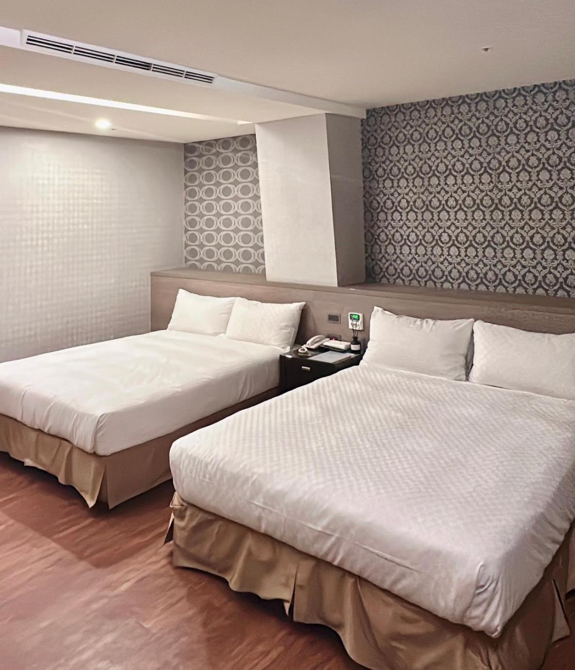 Crystal City Hotel Чжунлі Екстер'єр фото