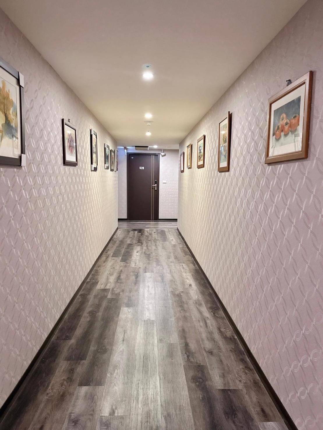 Crystal City Hotel Чжунлі Екстер'єр фото